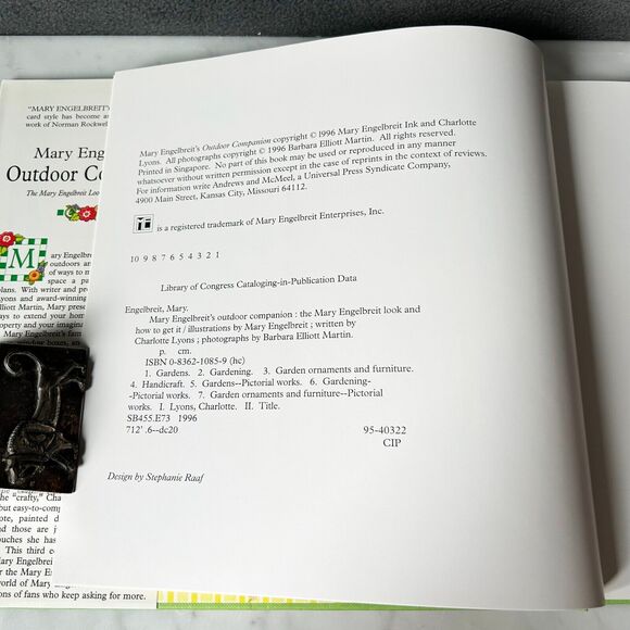 Mary Engelbreit Outdoor Companion Book The Mary Engelbreit Look & How to Get It - Picture 8 of 16